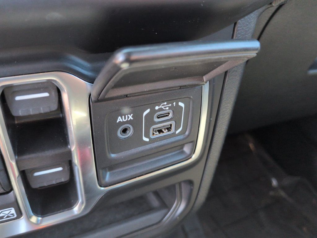 Used 2022 Jeep Wrangler Unlimited Sport AWD/4WD image 20