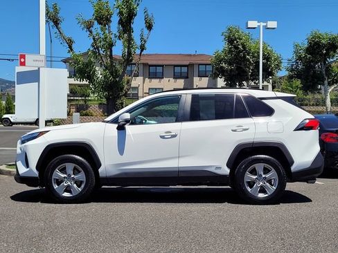 Certified 2024 Toyota RAV4 XLE AWD/4WD image 9