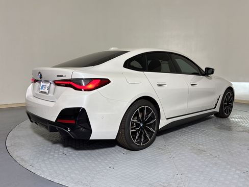 Used 2026 BMW i4 eDrive40 w/ M Sport Package RWD image 9