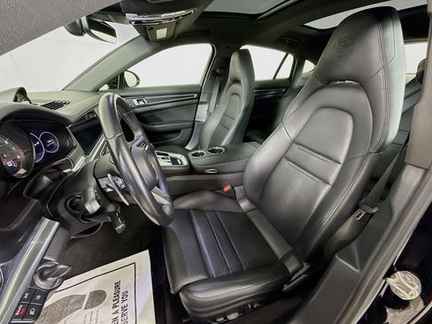 Certified 2023 Porsche Panamera 4 image 5