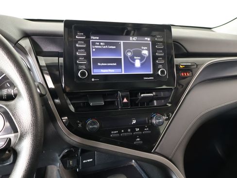 Used 2023 Toyota Camry LE FWD image 5