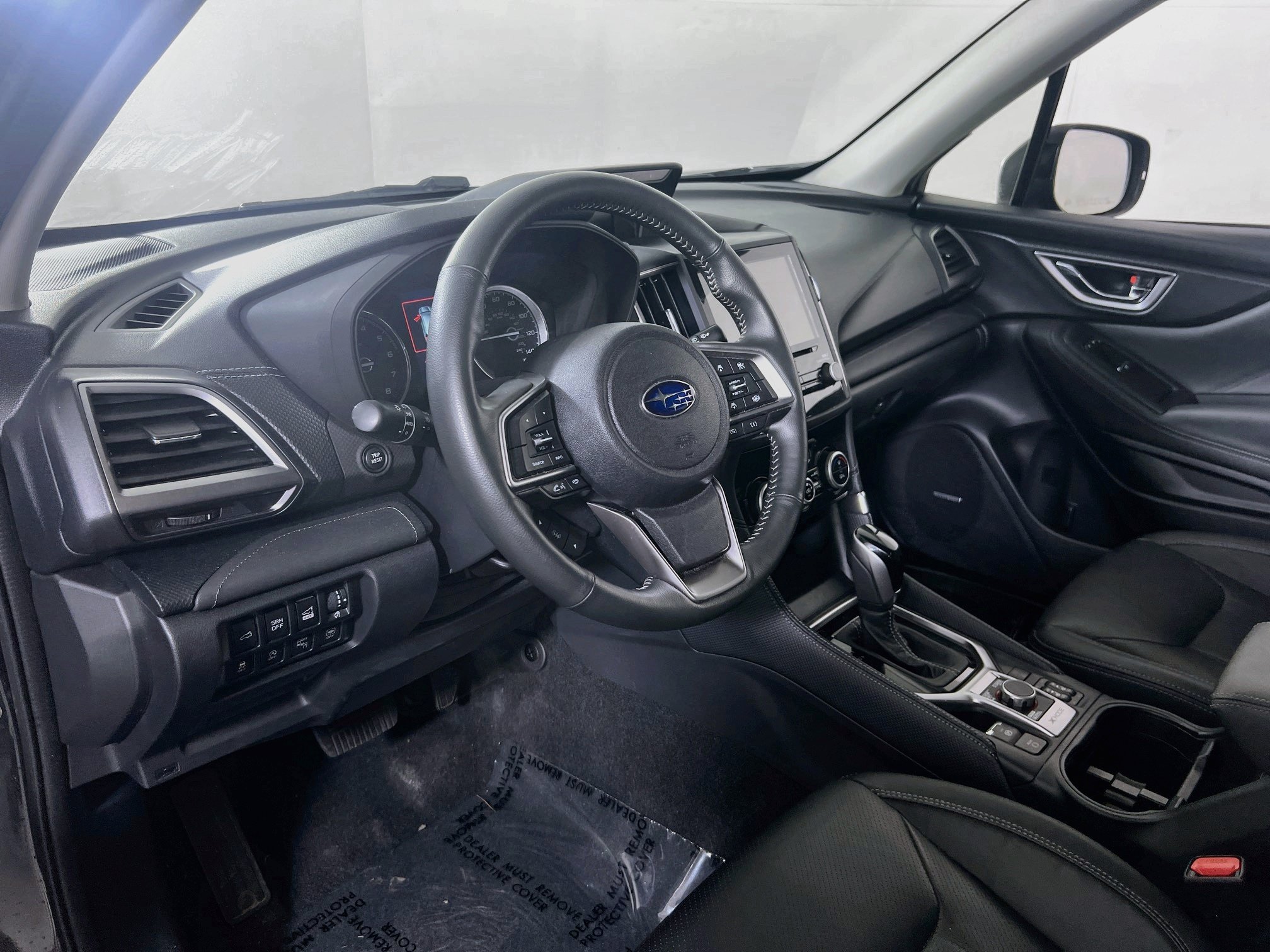 Used 2023 Subaru Forester Touring AWD/4WD image 9
