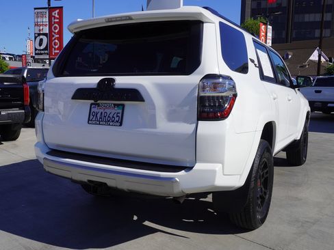 Certified 2024 Toyota 4Runner TRD Off-Road Premium w/ Off Road Premium Plus Package AWD/4WD image 5