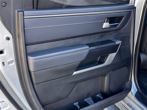 Used 2023 Toyota Tundra Platinum image 31