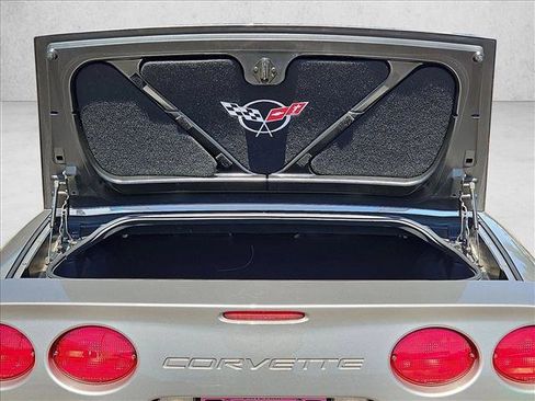 Used 2001 Chevrolet Corvette Convertible w/ Preferred Equipment Group2 RWD image 10
