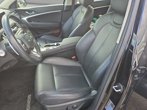 Used 2025 Genesis G70 2.5T AWD/4WD image 18