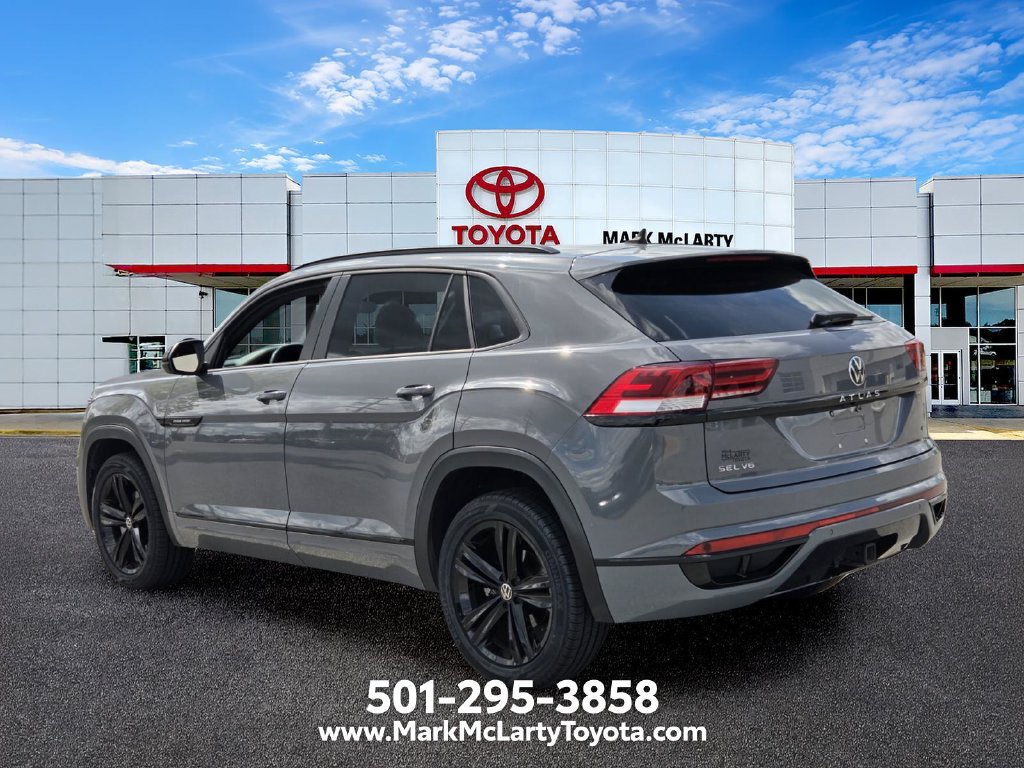 Used 2023 Volkswagen Atlas Cross Sport SEL R-Line AWD/4WD image 3