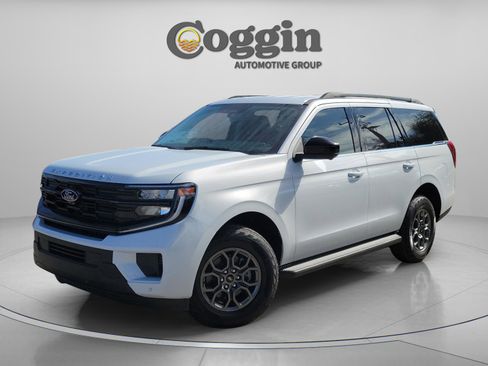 New 2025 Ford Expedition Active AWD/4WD image 1