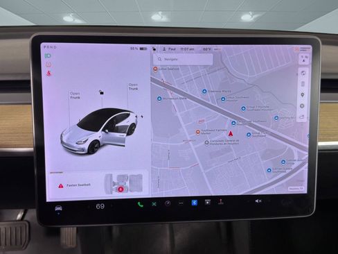 Used 2021 Tesla Model 3 Standard Range Plus image 26