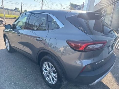 Certified 2024 Ford Escape Active AWD/4WD image 8