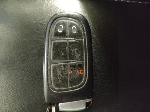 Used 2019 Jeep Cherokee Latitude Plus image 32