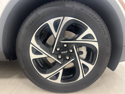 New 2026 Lincoln Nautilus Premier w/ Equipment Group 102A image 7