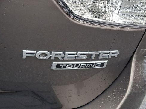Used 2019 Subaru Forester Touring image 33