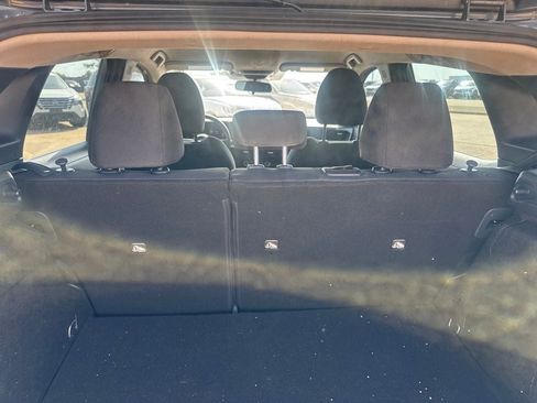 Used 2025 Nissan Kicks S AWD/4WD image 32