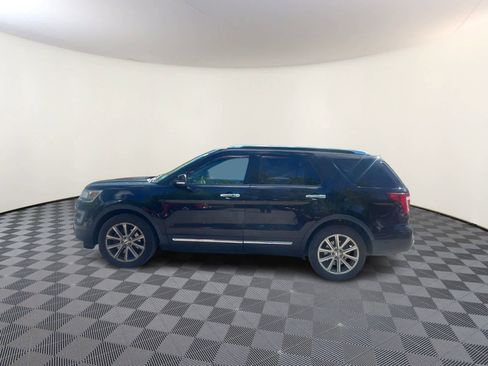 Used 2016 Ford Explorer Limited w/ Equipment Group 301A AWD/4WD image 4