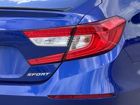 Used 2021 Honda Accord Sport image 6