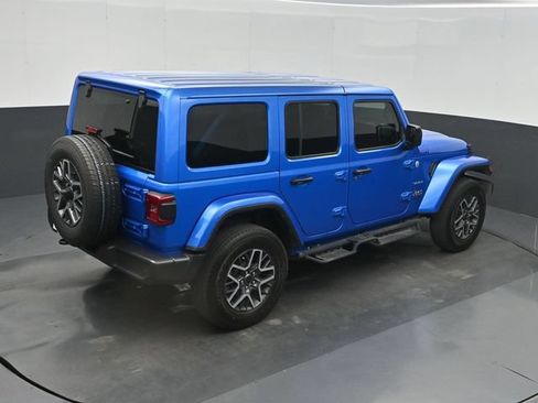 Used 2024 Jeep Wrangler Unlimited Sahara w/ Technology Group AWD/4WD image 38