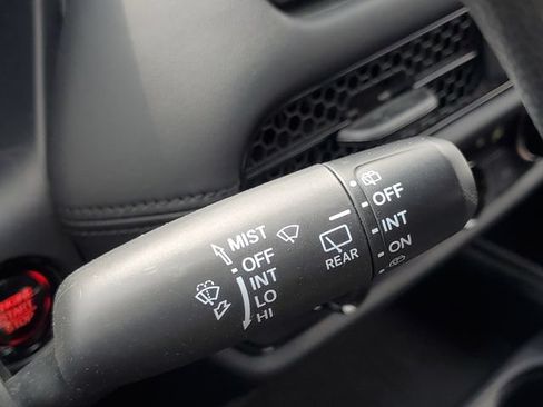 Certified 2024 Honda HR-V LX image 9