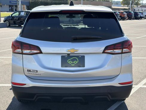 Certified 2022 Chevrolet Equinox LS w/ LS Convenience Package FWD image 6