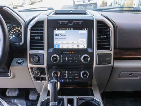 Used 2018 Ford F150 Lariat w/ Equipment Group 502A Luxury AWD/4WD image 18