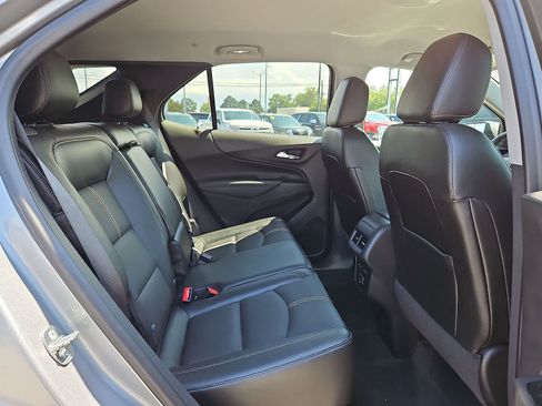 Used 2024 Chevrolet Equinox Premier FWD image 33