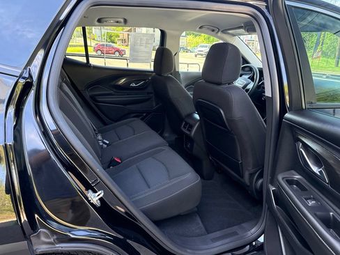 Used 2024 GMC Terrain SLE AWD/4WD image 25