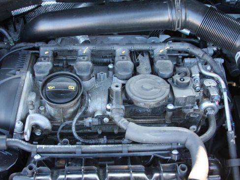 Used 2016 Volkswagen CC Sport image 16