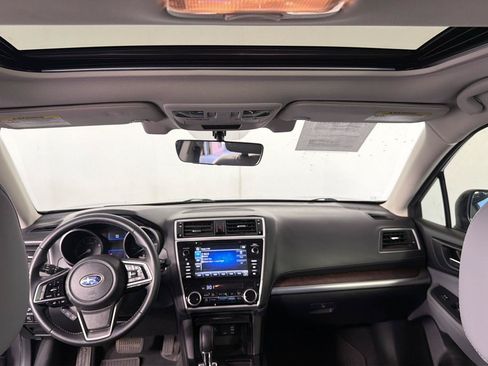 Used 2018 Subaru Outback 2.5i Limited AWD/4WD image 14