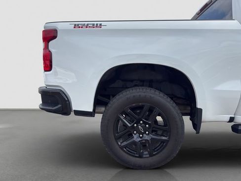 Used 2022 Chevrolet Silverado 1500 LT Trail Boss w/ Safety Package AWD/4WD image 23