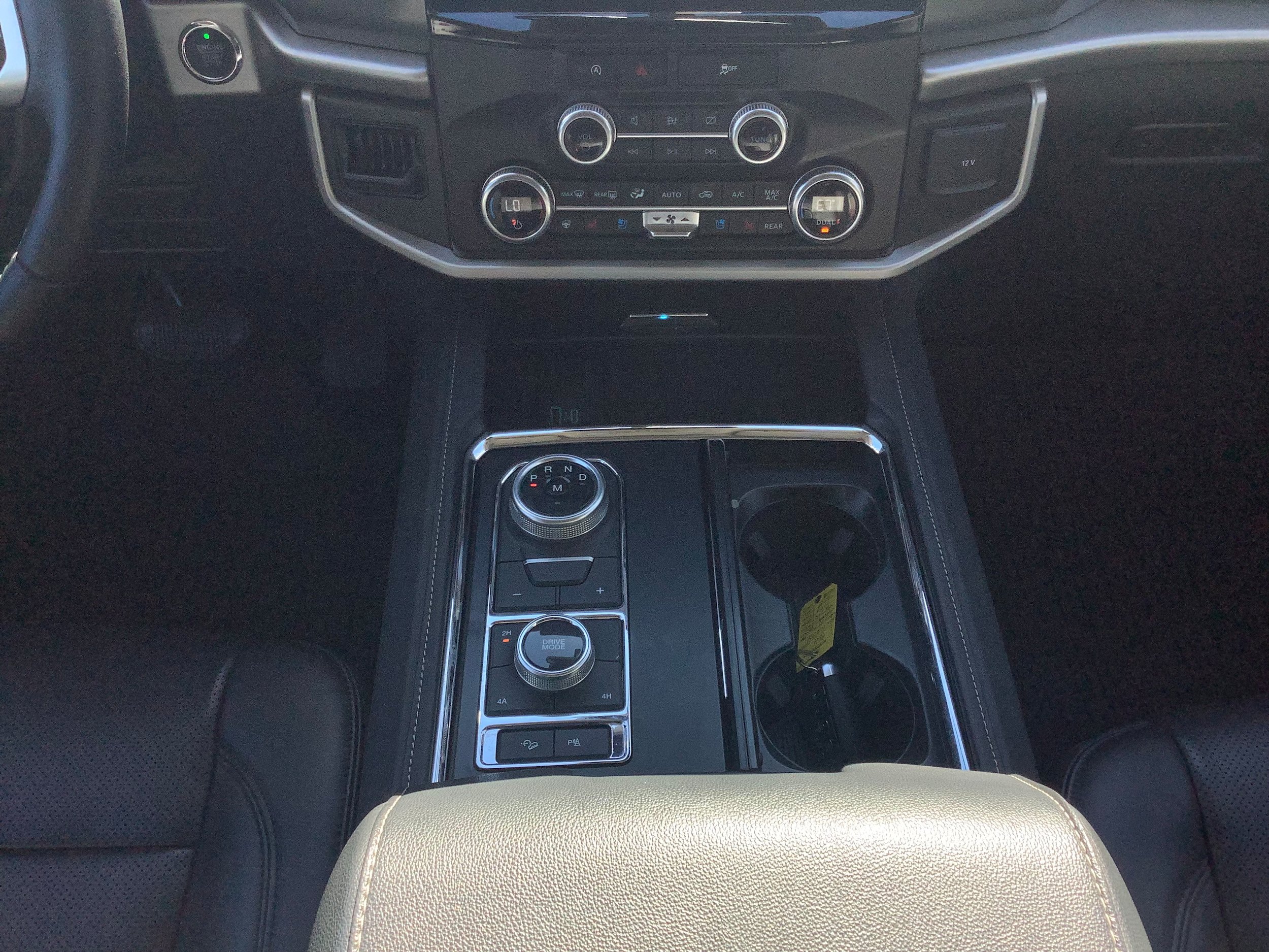 Used 2024 Ford Expedition Max XLT AWD/4WD image 12