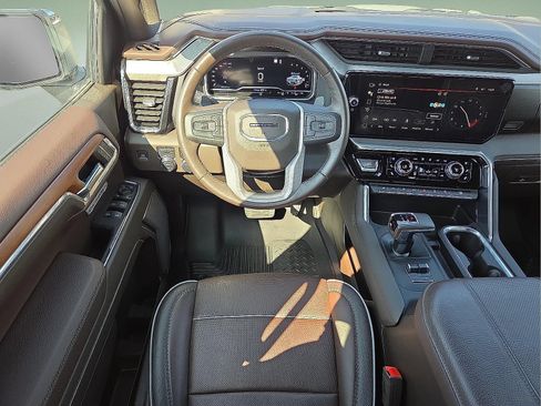 Used 2023 GMC Sierra 1500 Denali w/ Denali Reserve Package AWD/4WD image 36
