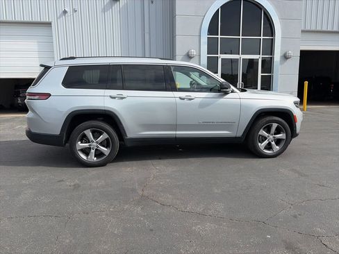 Used 2022 Jeep Grand Cherokee L Limited image 8