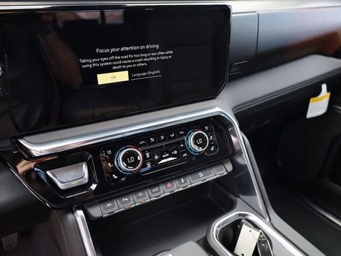 New 2026 GMC Sierra 1500 Denali w/ Technology Package AWD/4WD image 15