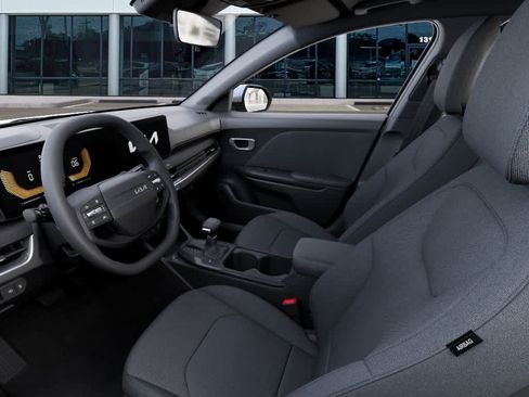 New 2026 Kia K4 FWD image 17