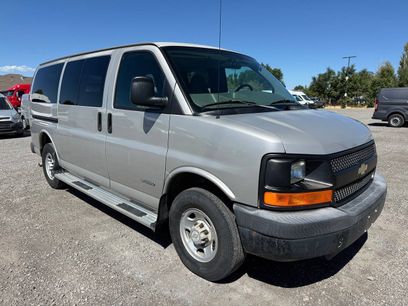 Used 2005 Chevrolet Express 2500 Passenger