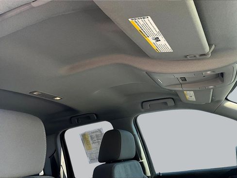 Used 2018 Chevrolet Silverado 1500 Custom w/ Custom Value Package image 19