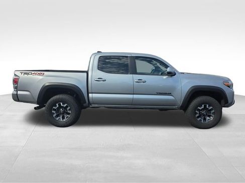 Used 2023 Toyota Tacoma TRD Off-Road image 6