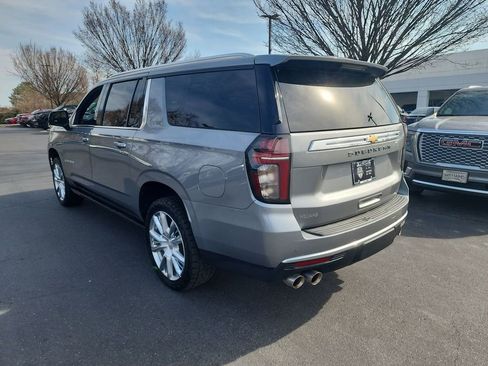 Certified 2023 Chevrolet Suburban High Country AWD/4WD image 6