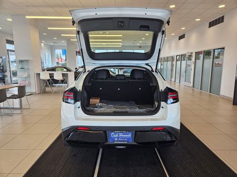 New 2026 Nissan Leaf SV+ w/ Illuminated Package image 9