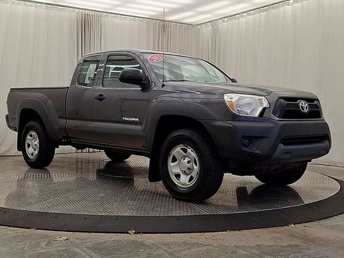 Used 2012 Toyota Tacoma 4x4 Access Cab image 5