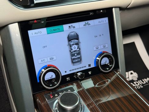 Used 2014 Land Rover Range Rover Supercharged image 48