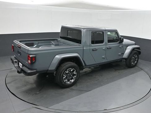 New 2026 Jeep Gladiator Sport AWD/4WD image 30