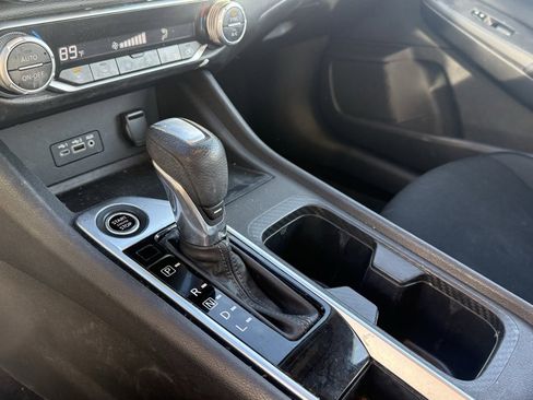 Used 2021 Nissan Sentra SV image 19