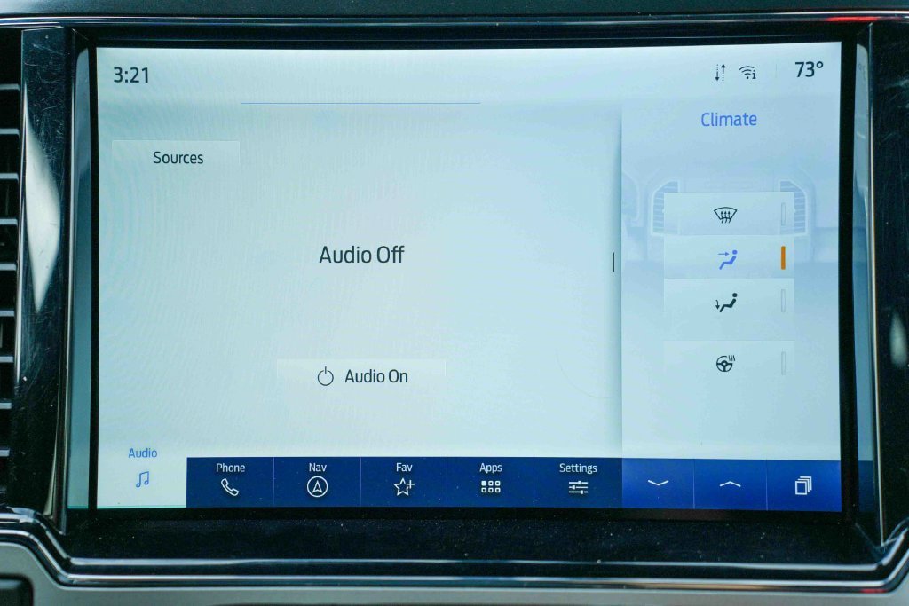 Used 2022 Ford F350 Lariat w/ Tremor Off-Road Package AWD/4WD image 38