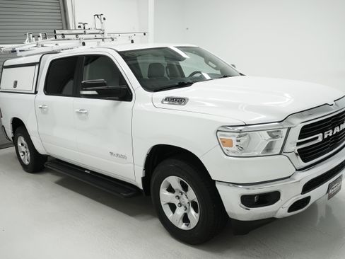 Used 2019 RAM 1500 Big Horn AWD/4WD image 2