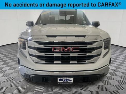 Used 2024 GMC Sierra 1500 SLE w/ Preferred Package AWD/4WD image 2