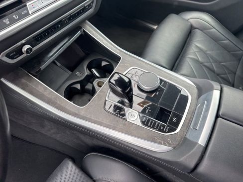 Used 2023 BMW X5 xDrive40i image 11