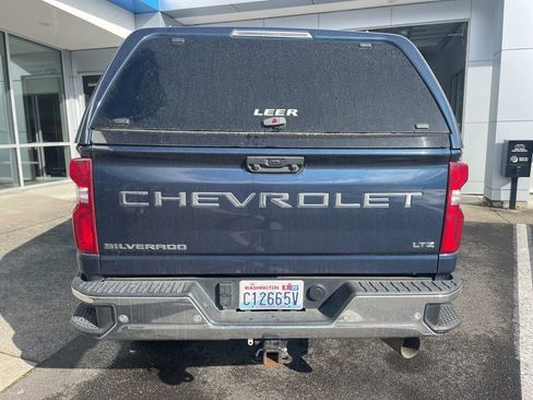 Used 2021 Chevrolet Silverado 2500 LTZ w/ LTZ Premium Package image 43