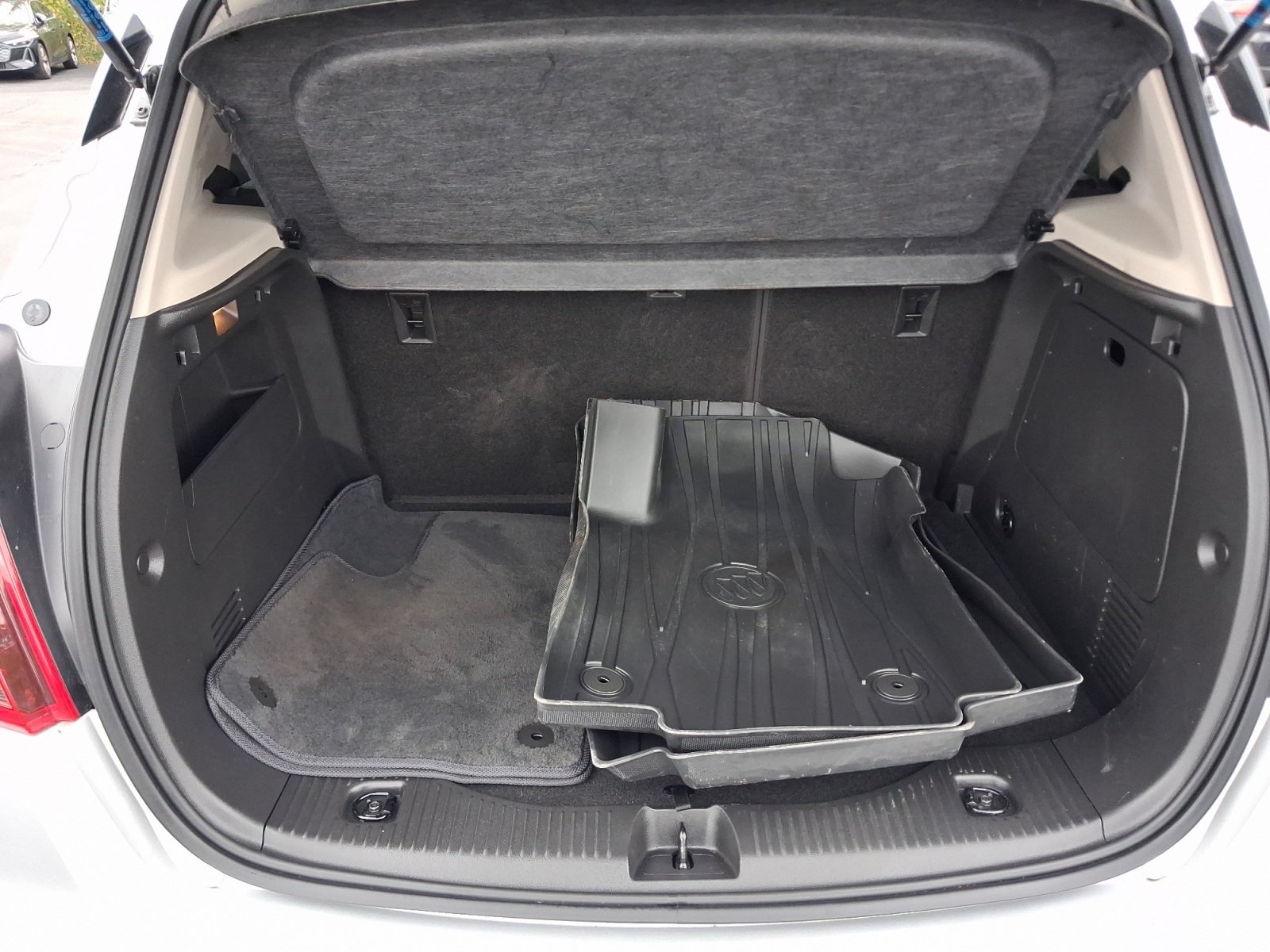 Used 2020 Buick Encore Preferred w/ Safety Package FWD image 24