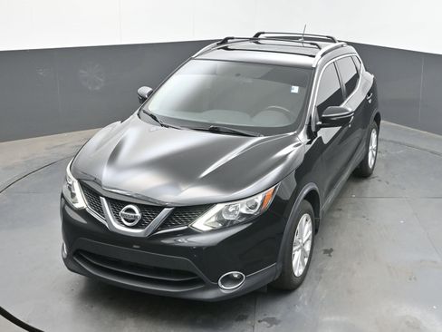 Used 2017 Nissan Rogue Sport SV w/ SV Premium Package image 31